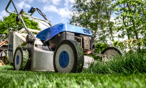 Making Lawnmower Safety a Priority This Summer